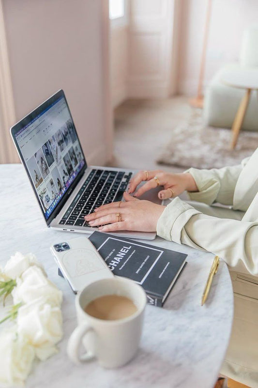 Build your own brand with PNGs — easy, affordable, and aesthetic. A simple guide to launching your clothing business in 2025.