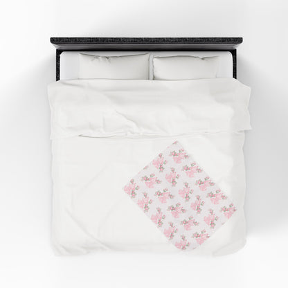 Rosa Beaux Pink Velveteen Plush Blanket