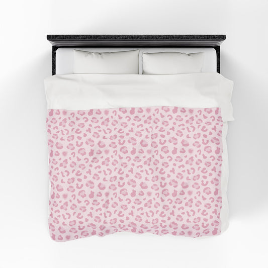 Pink Cheetah Velveteen Plush Blanket