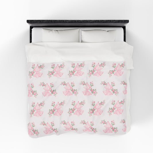 Rosa Beaux Pink Velveteen Plush Blanket